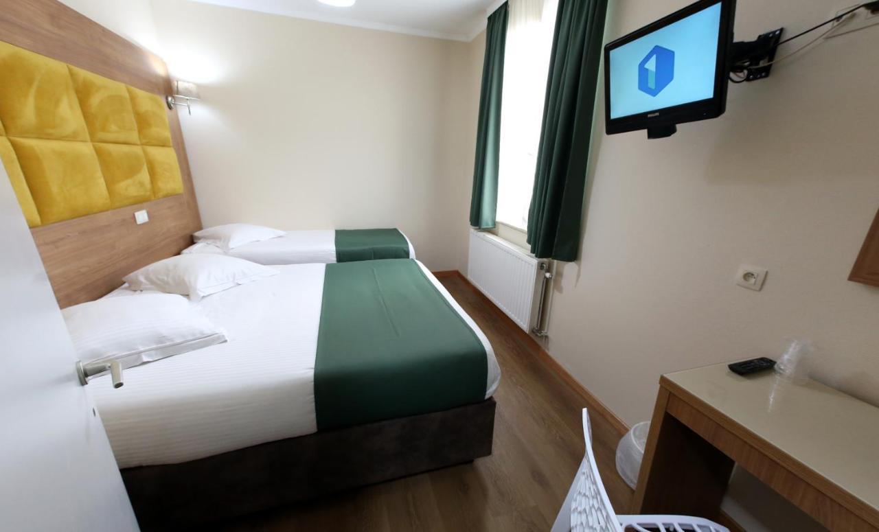 Sun Hotel Saint-Gilles Exterior photo
